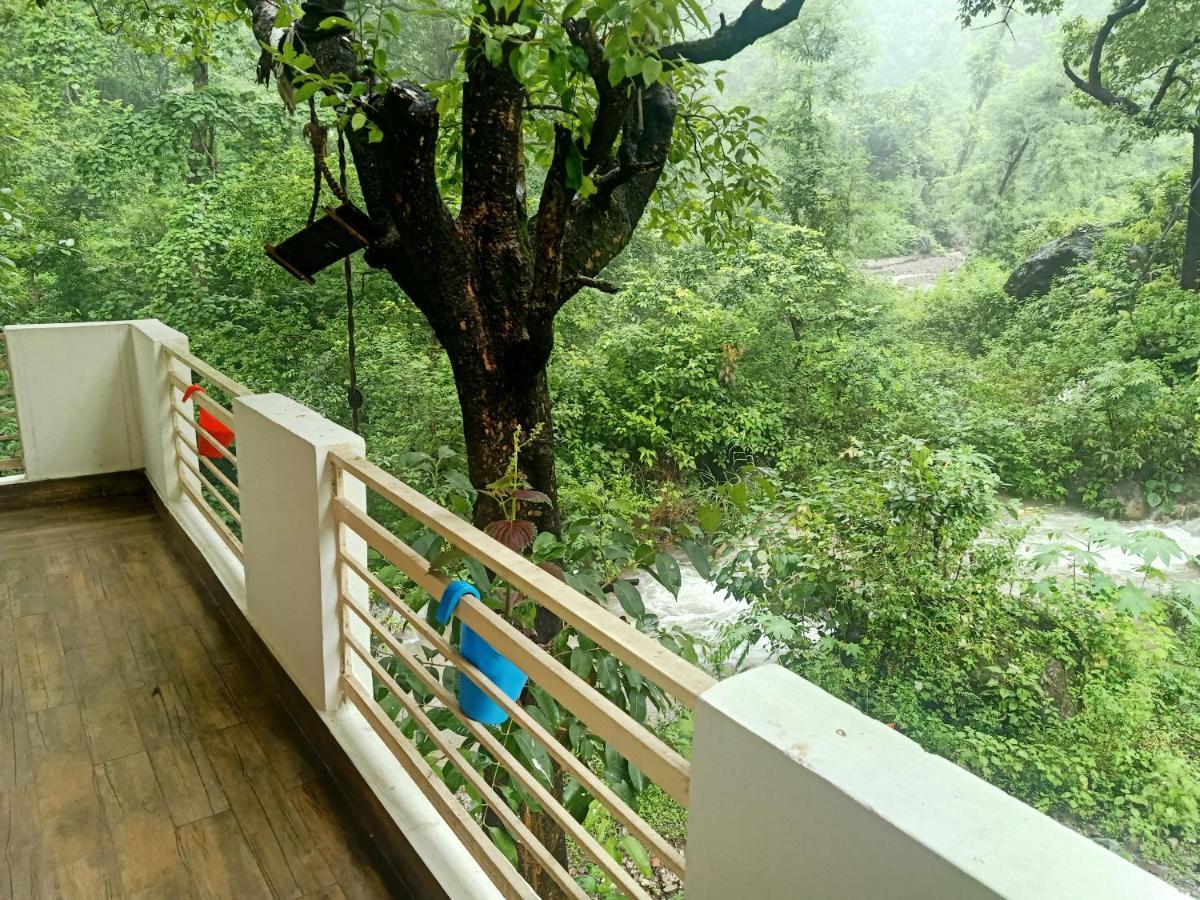 Shivanjal Wellness And Accommodation ริชิเคช ภายนอก รูปภาพ