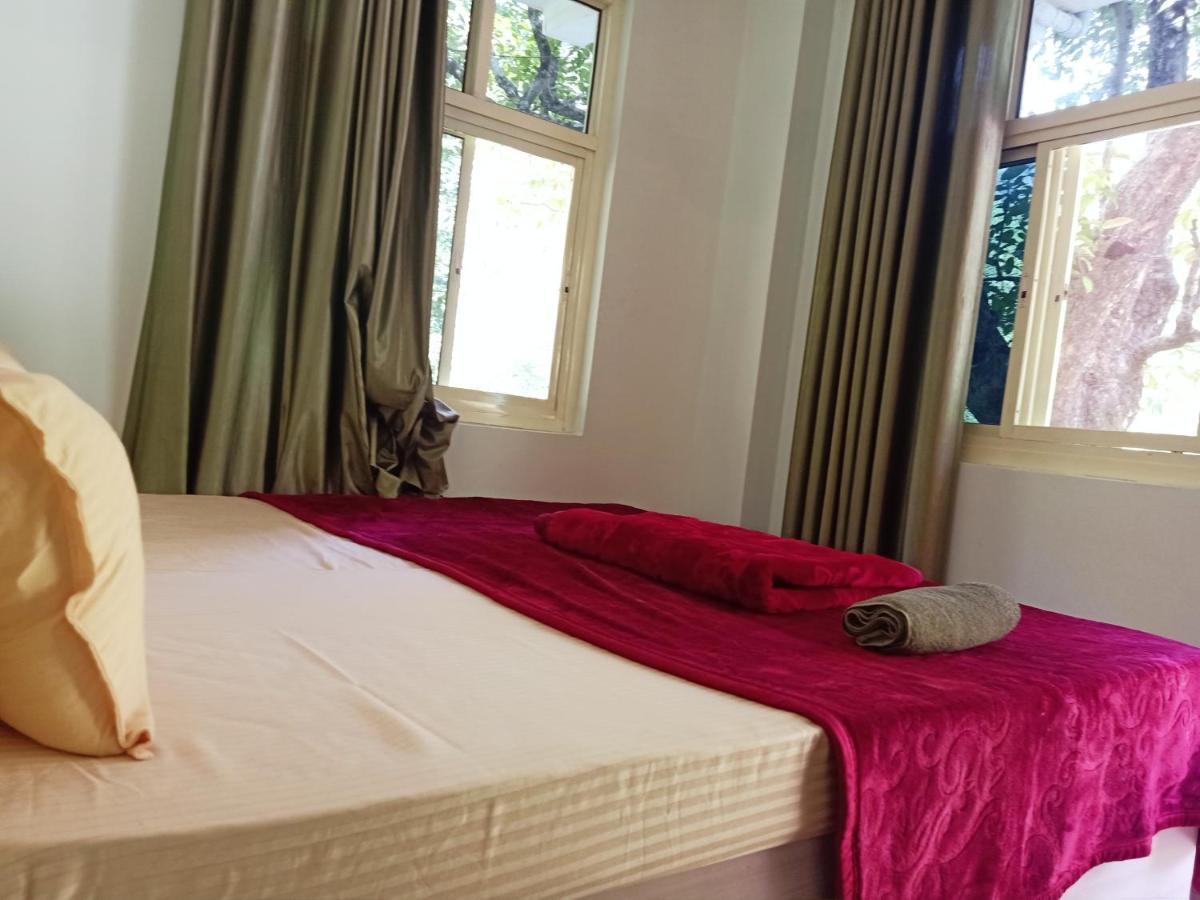 Shivanjal Wellness And Accommodation ริชิเคช ภายนอก รูปภาพ